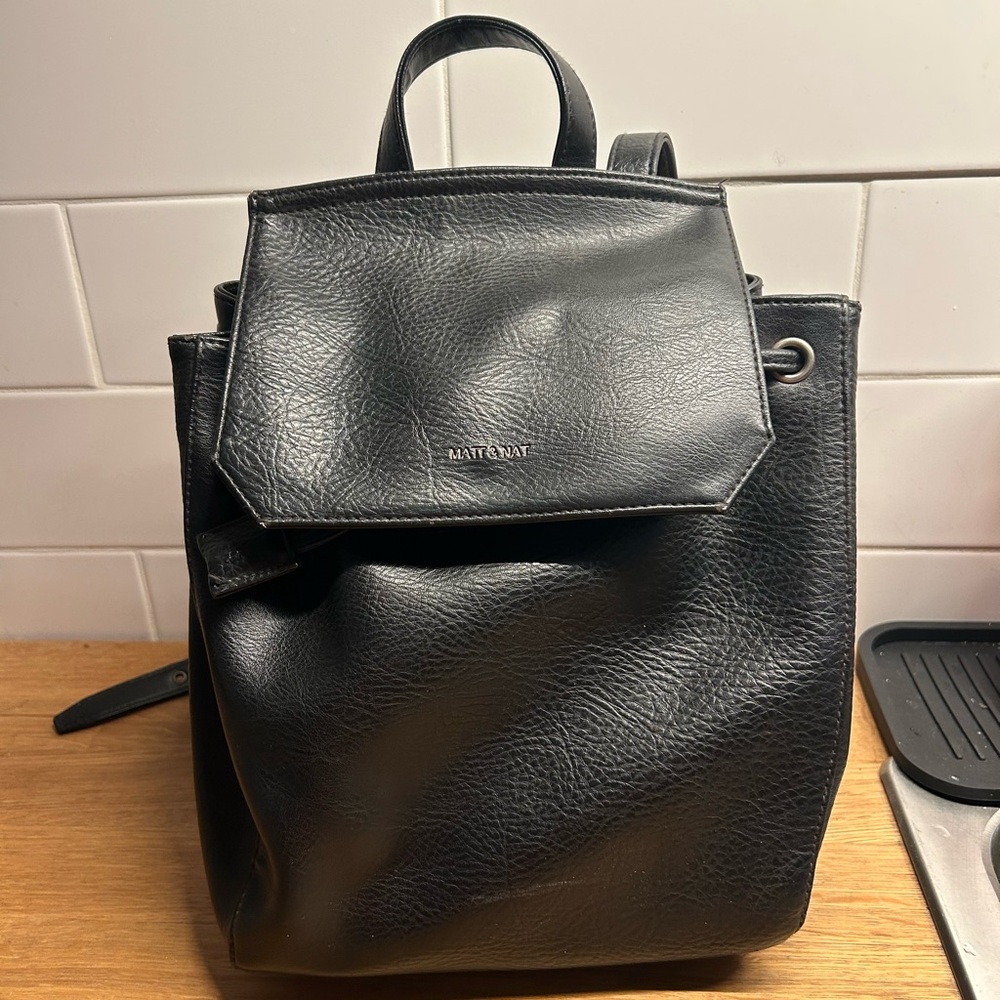 Matt & Nat Modern Minimalist Flap-Top Backpack